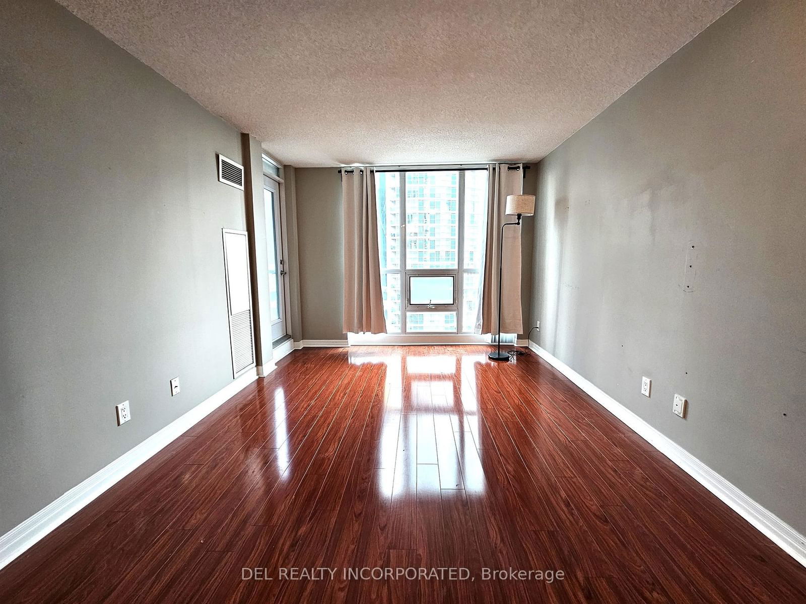 16 Yonge St, unit 1704 for rent - image #5