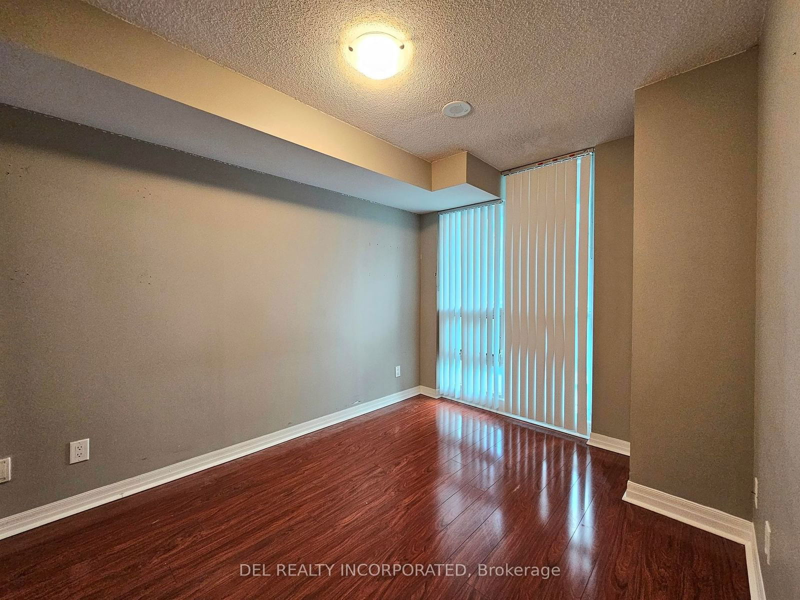 16 Yonge St, unit 1704 for rent - image #6