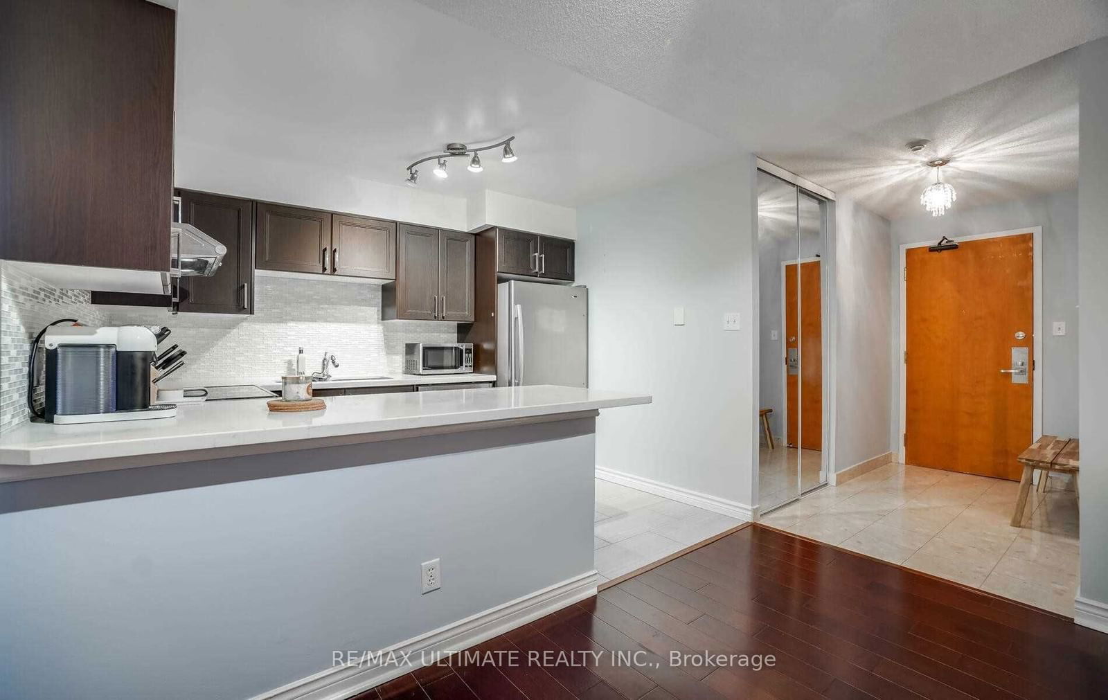 256 Doris Ave, unit 1611 for rent - image #12