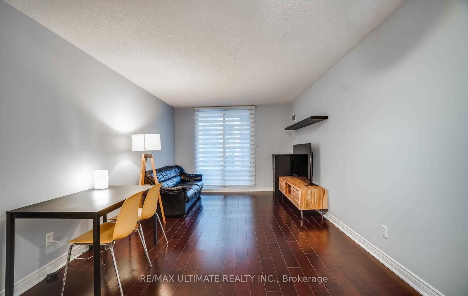 256 Doris Ave, unit 1611 for rent - image #8