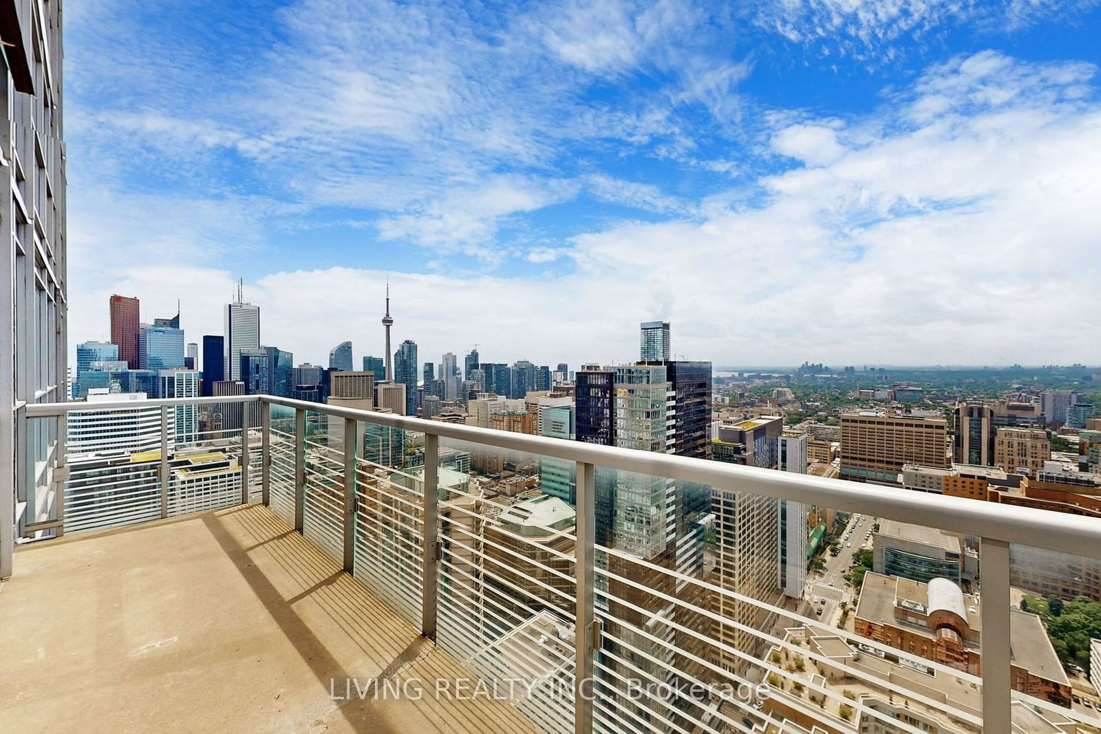 386 Yonge St, unit 4411 for rent