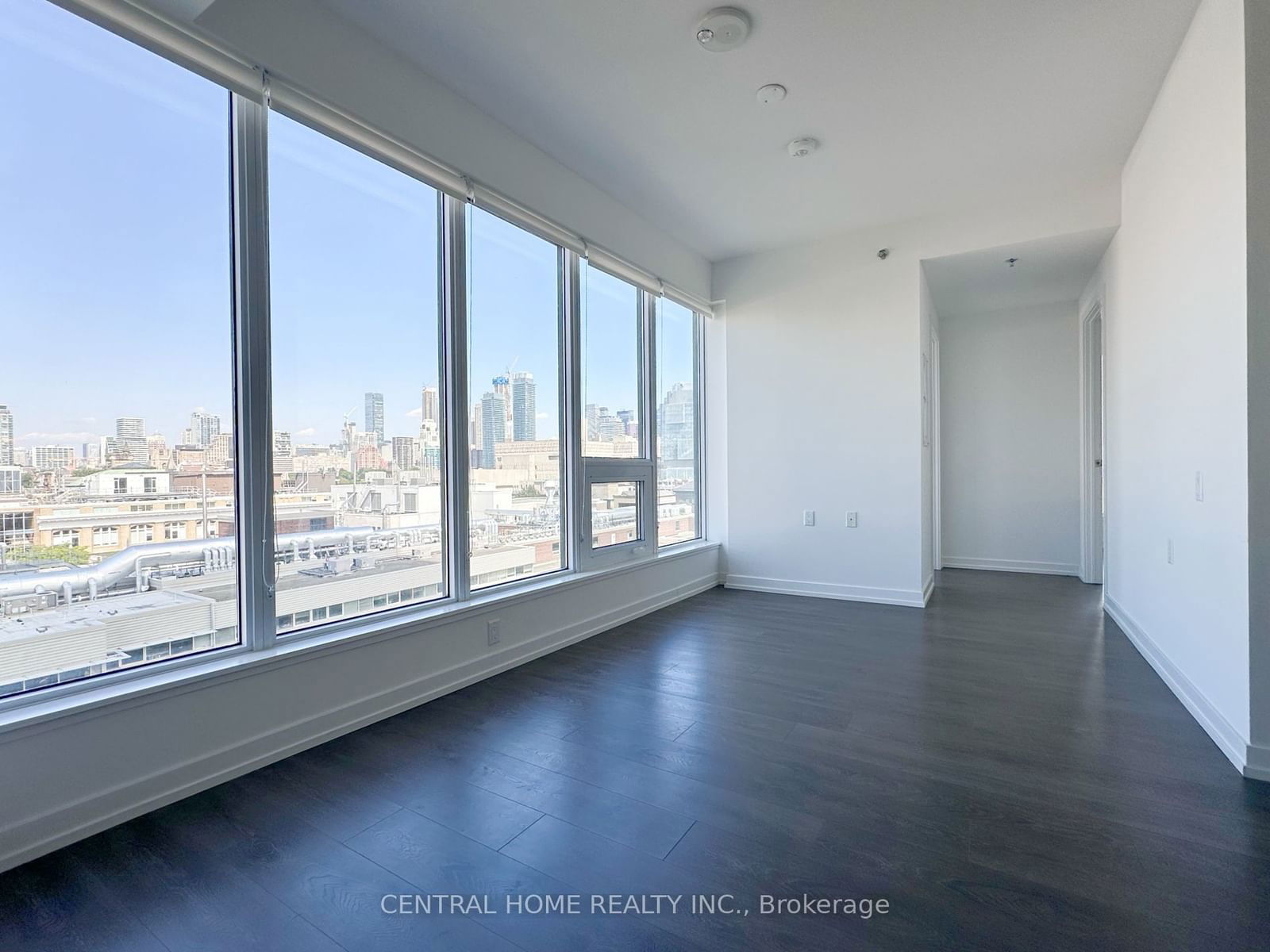 203 College St, unit 806 for rent - image #1