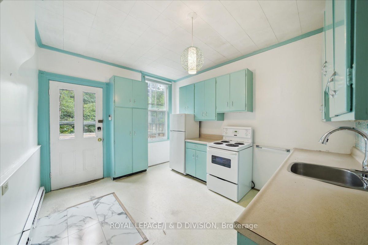 139 Collier St for sale  - image #13