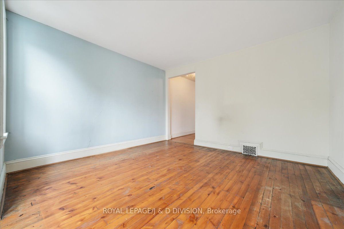 139 Collier St for sale  - image #16