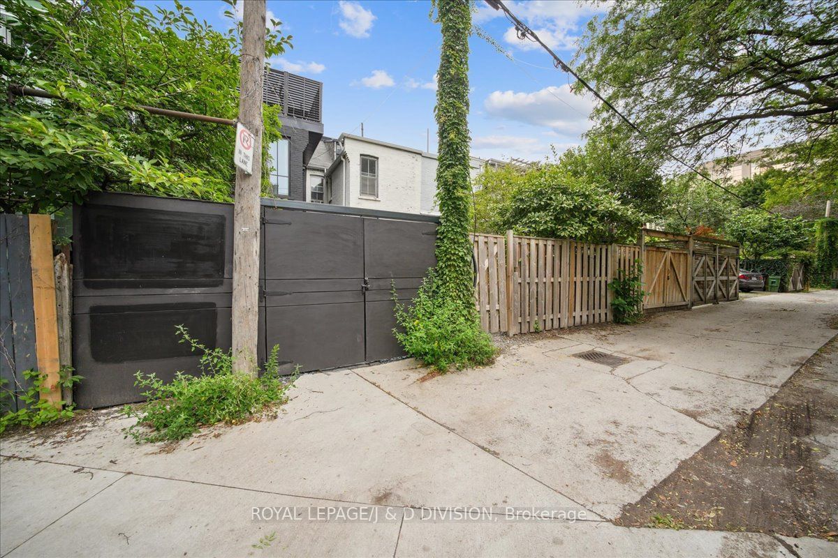 139 Collier St for sale  - image #35