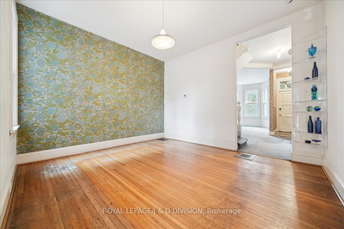 139 Collier St for sale  - image #8