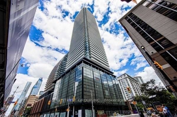 501 Yonge St, unit 1913 for rent - image #4