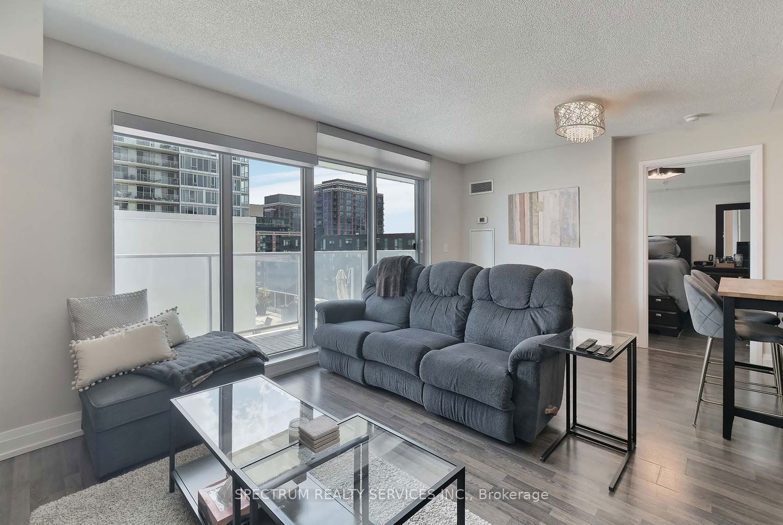 565 Wilson Ave, unit 810W for rent - image #11