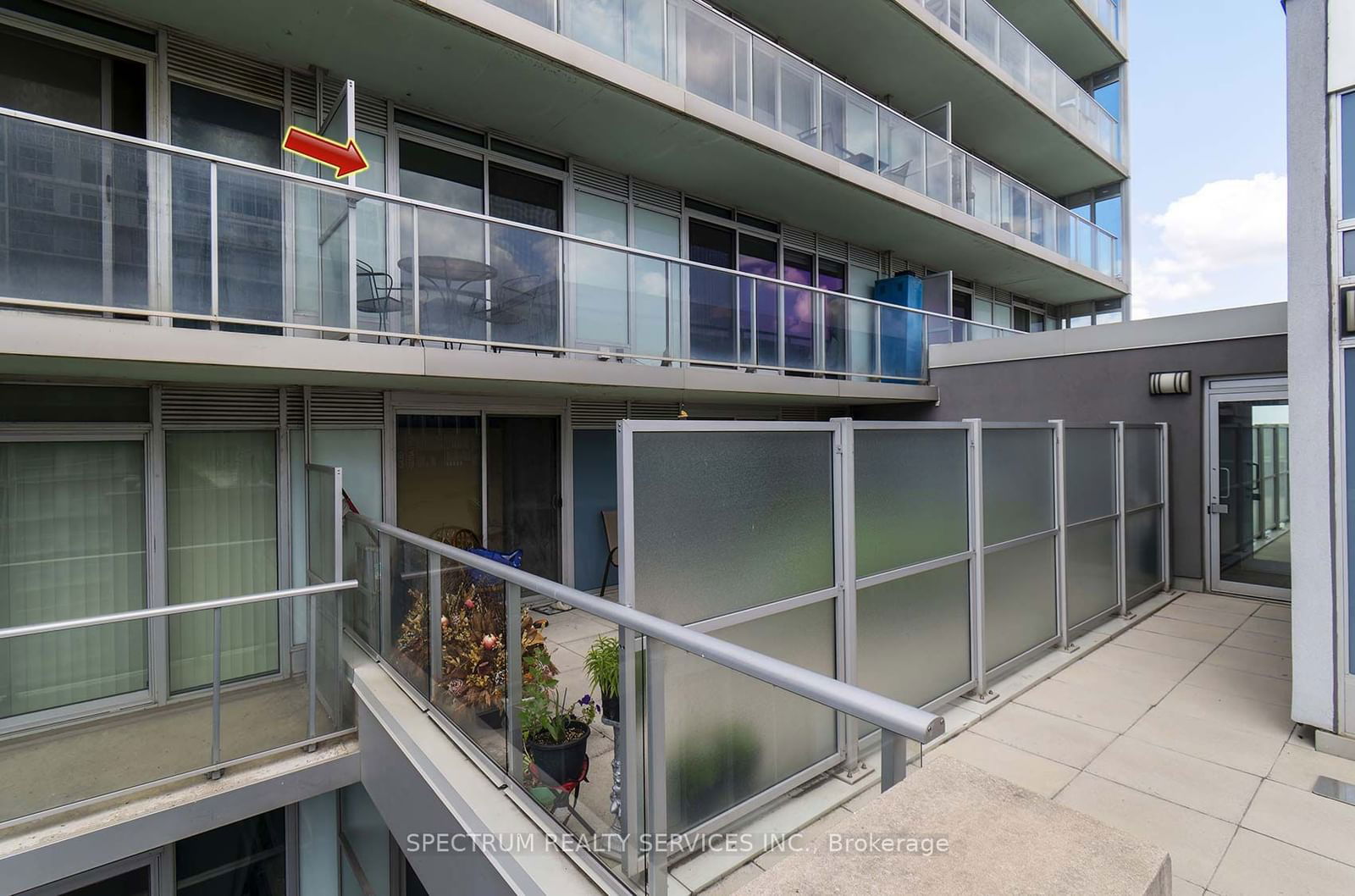 565 Wilson Ave, unit 810W for rent - image #22