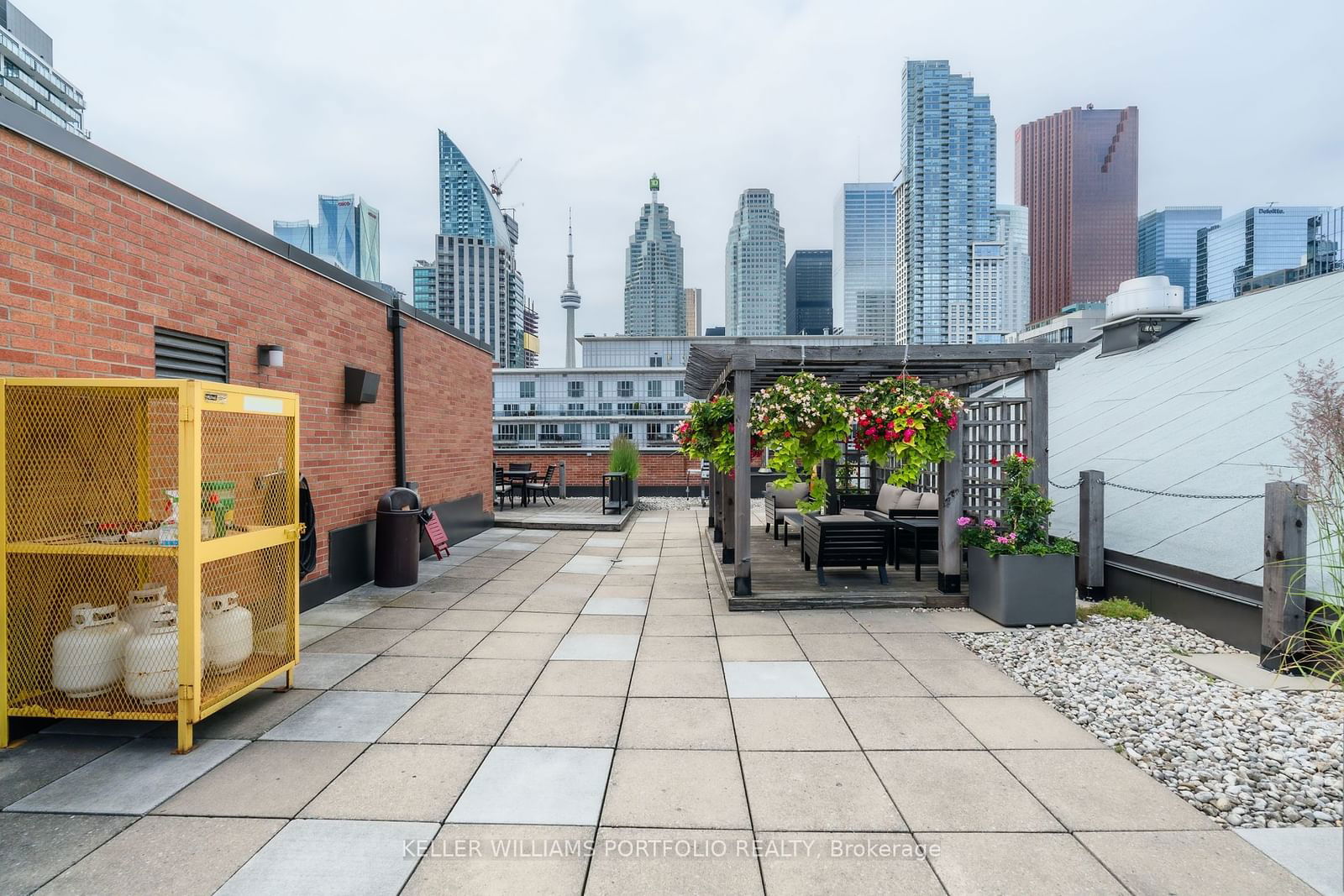 71 Front St E, unit 413 for sale - image #19