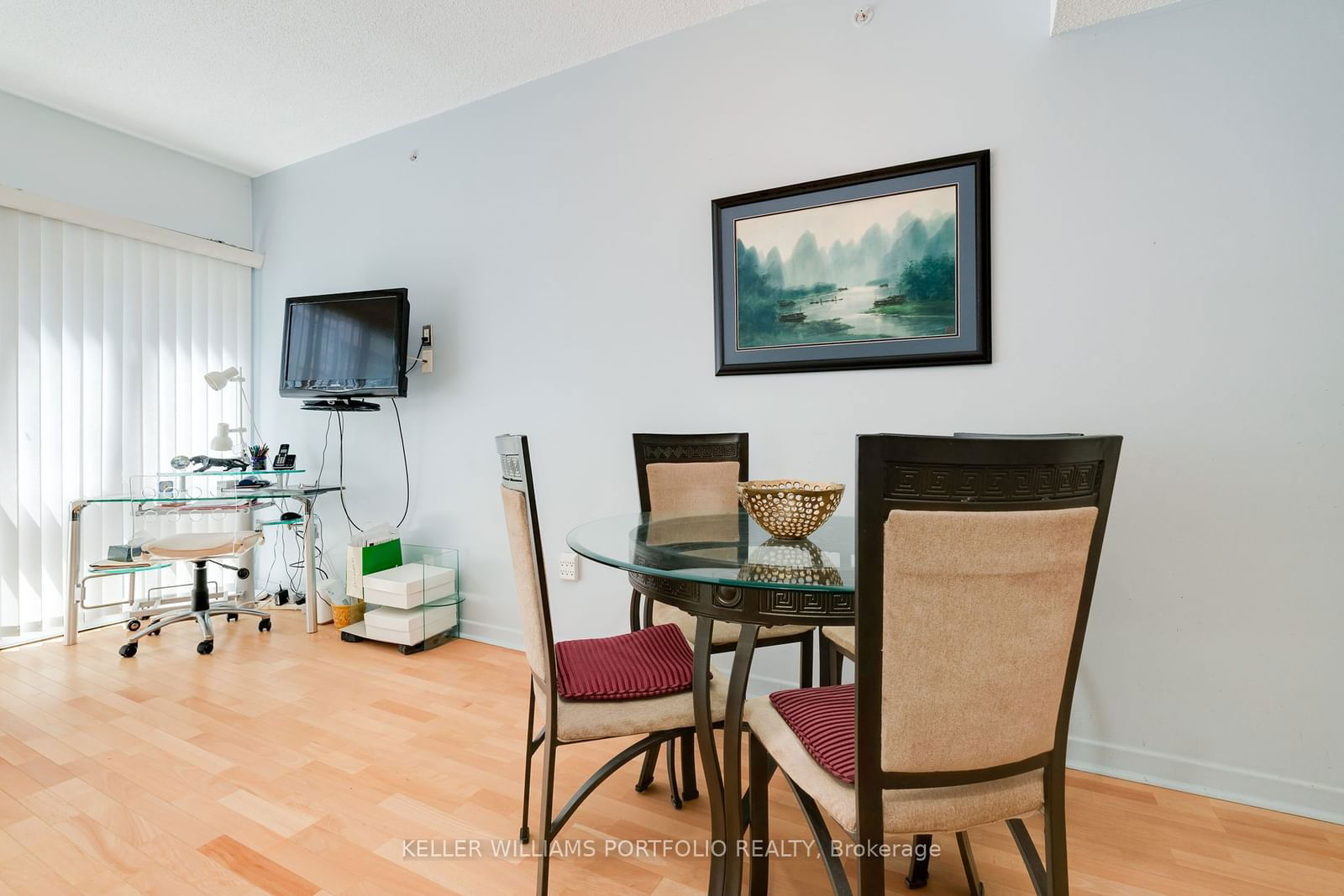 71 Front St E, unit 413 for sale