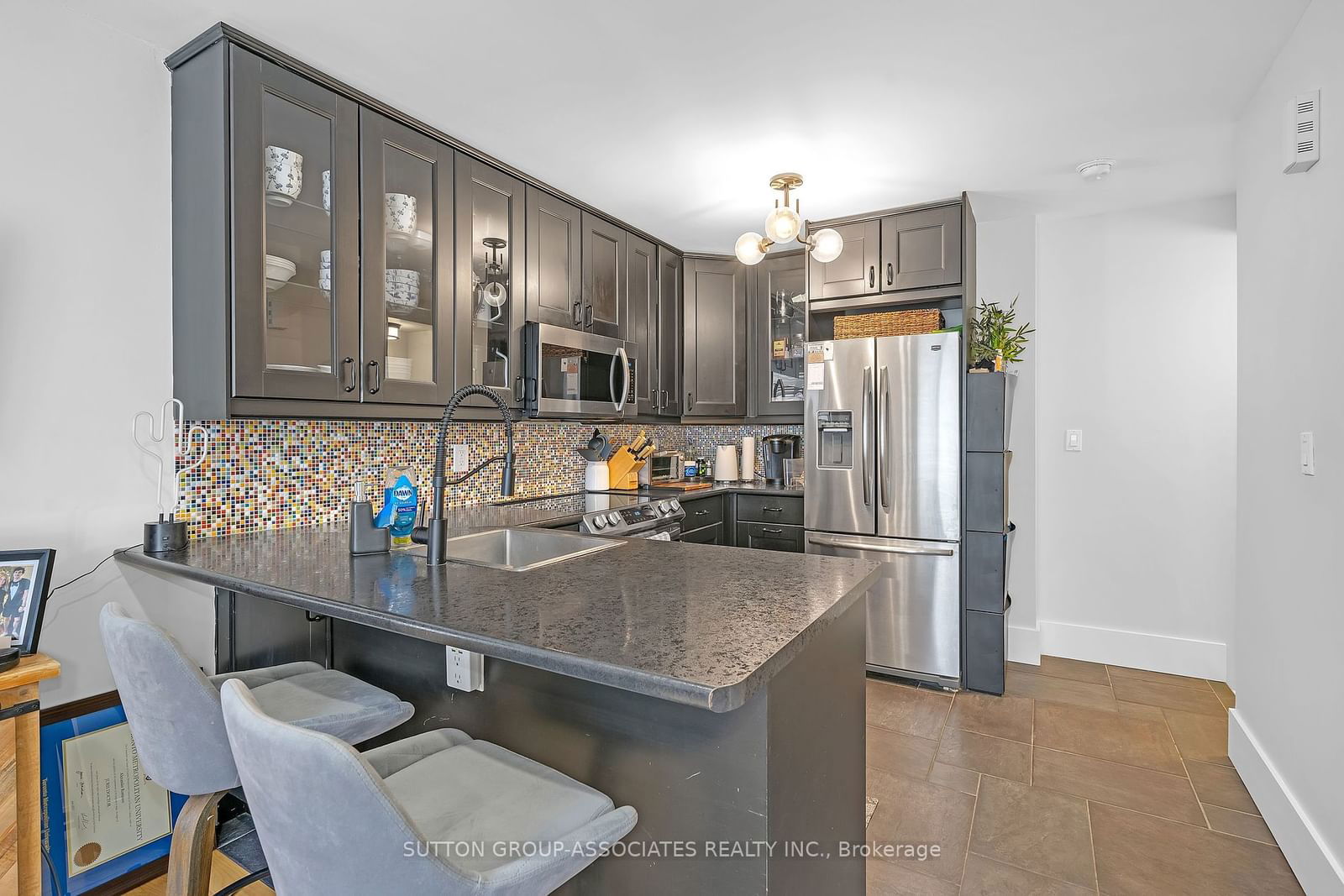 415 Jarvis St, unit 380 for sale - image #3