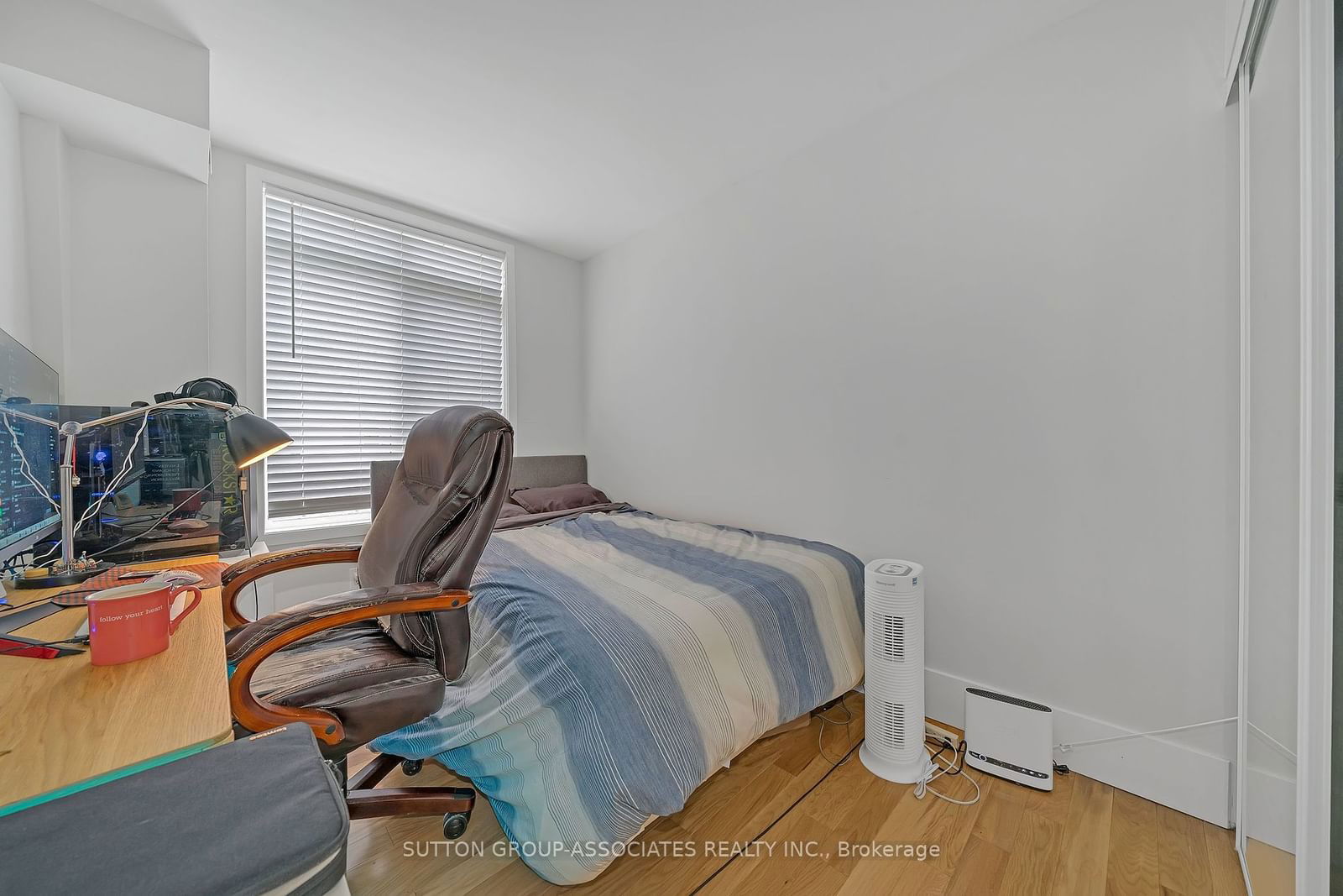 415 Jarvis St, unit 380 for sale - image #7