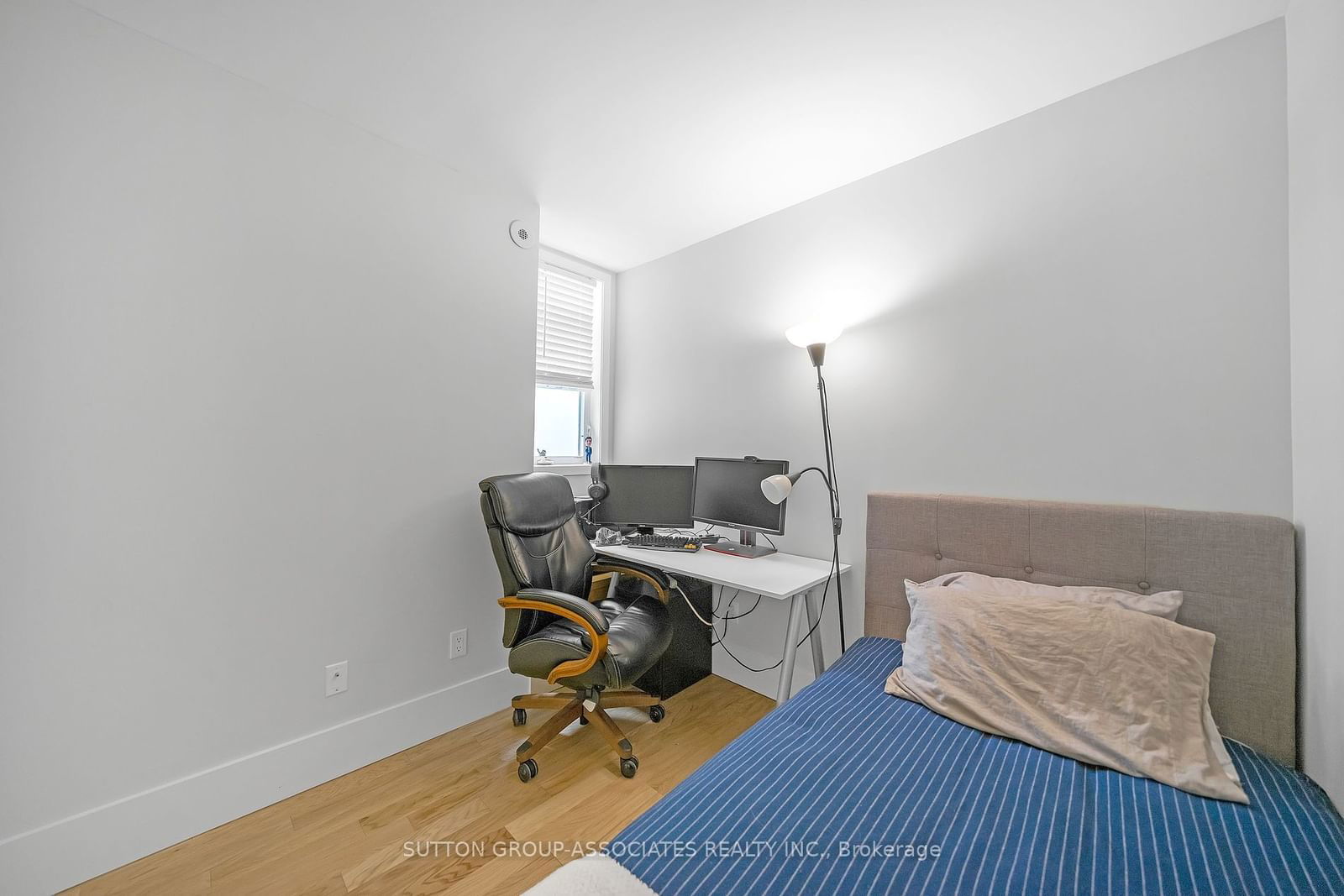 415 Jarvis St, unit 380 for sale - image #9