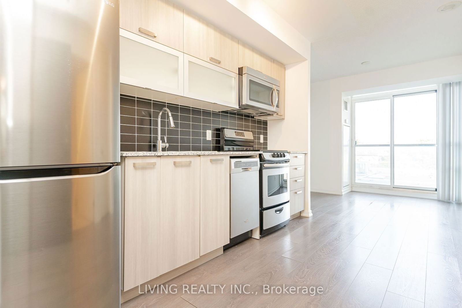 68 Abell St, unit 535 for rent - image #11