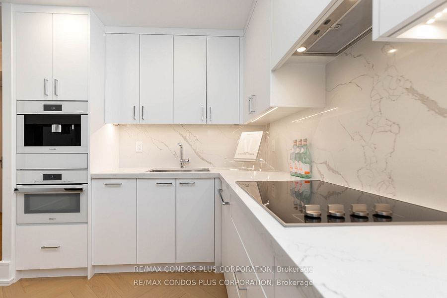 10 Bellair St, unit 801 for sale - image #12