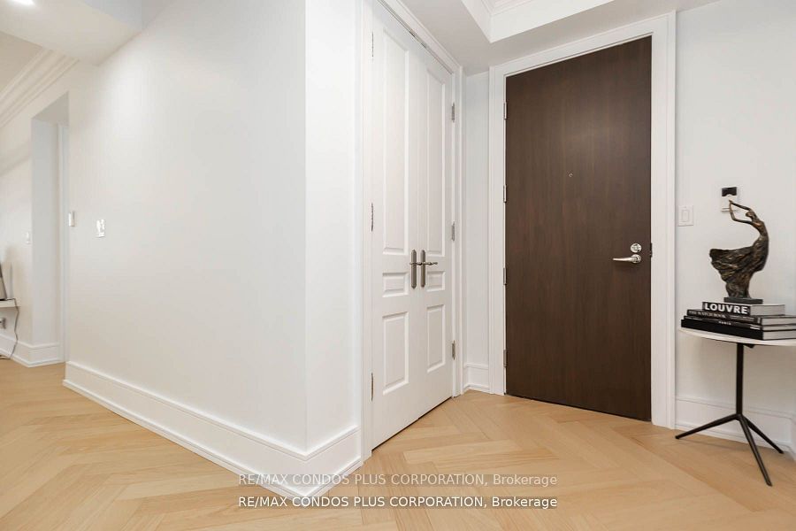 10 Bellair St, unit 801 for sale - image #3