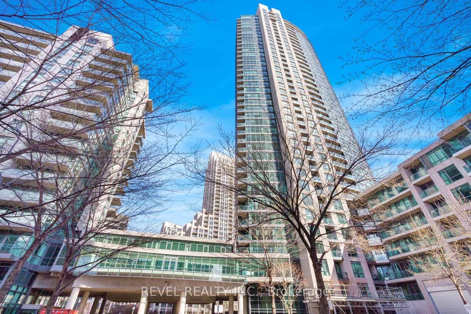 215 Fort York Blvd, unit 2412 for sale