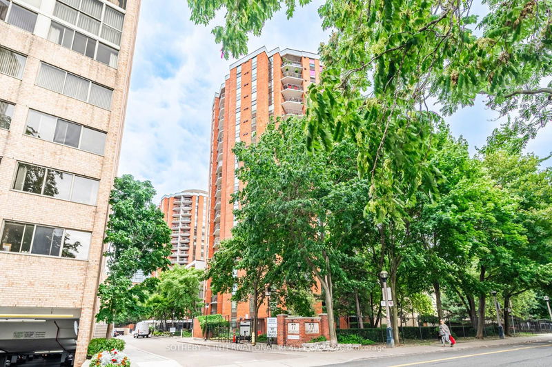 77 Maitland Pl, unit 325 for sale - image #1