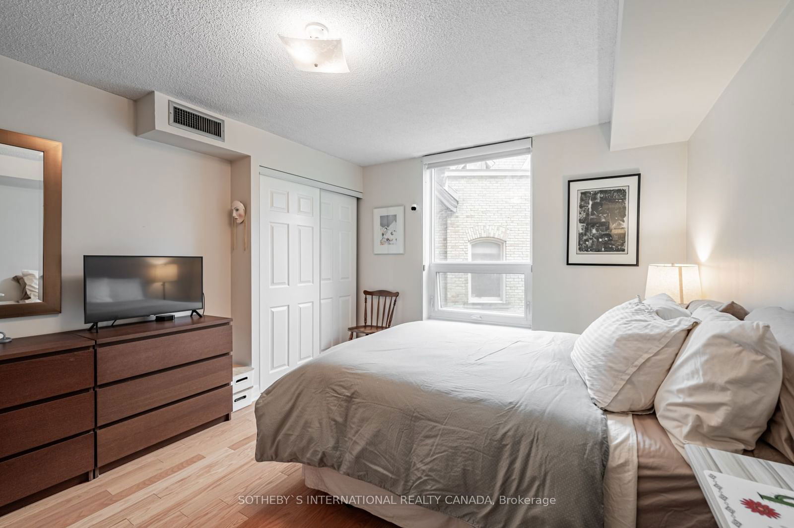 77 Maitland Pl, unit 325 for sale - image #15