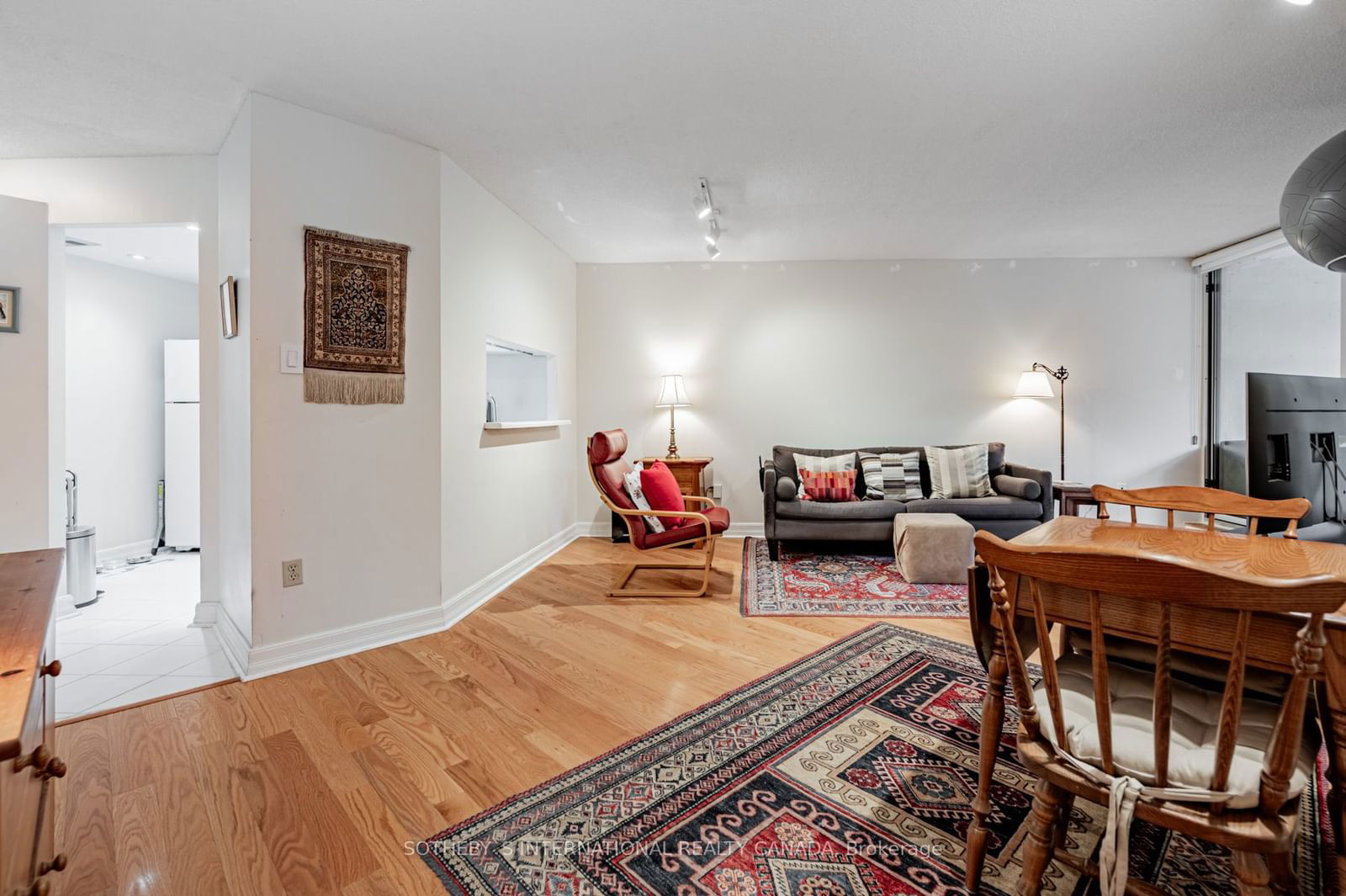 77 Maitland Pl, unit 325 for sale - image #7