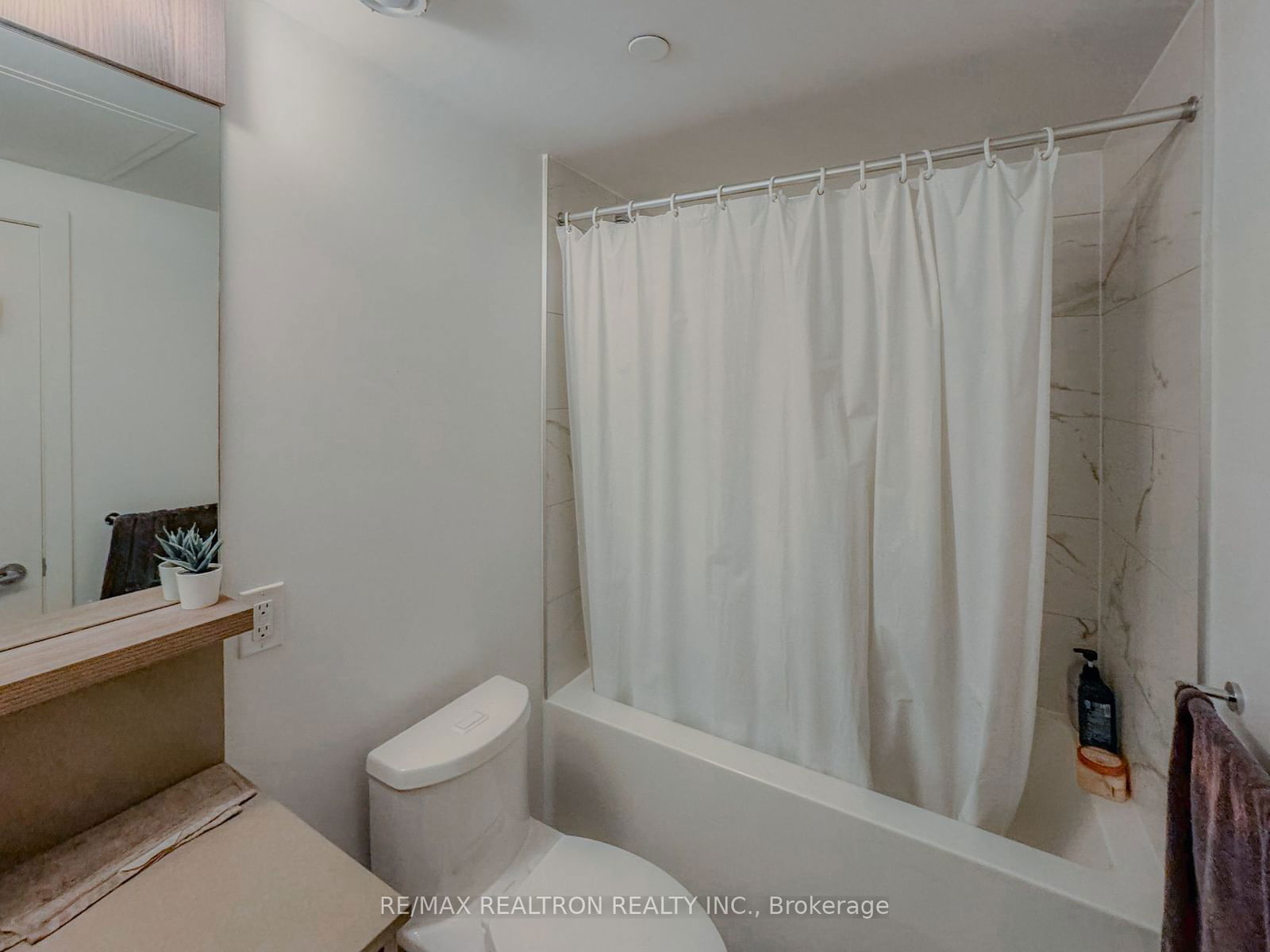 85 Wood St, unit 4017 for rent - image #18