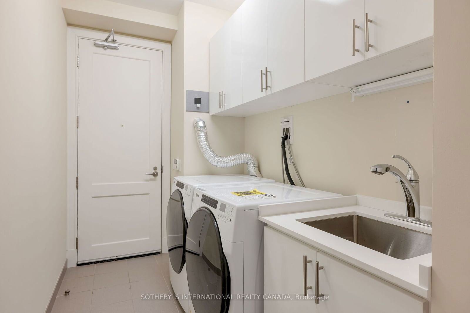 183 Wellington St W, unit 2506 for rent - image #38