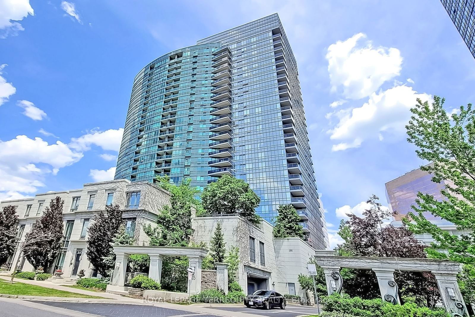 25 Greenview Ave, unit 2119 for sale - image #1