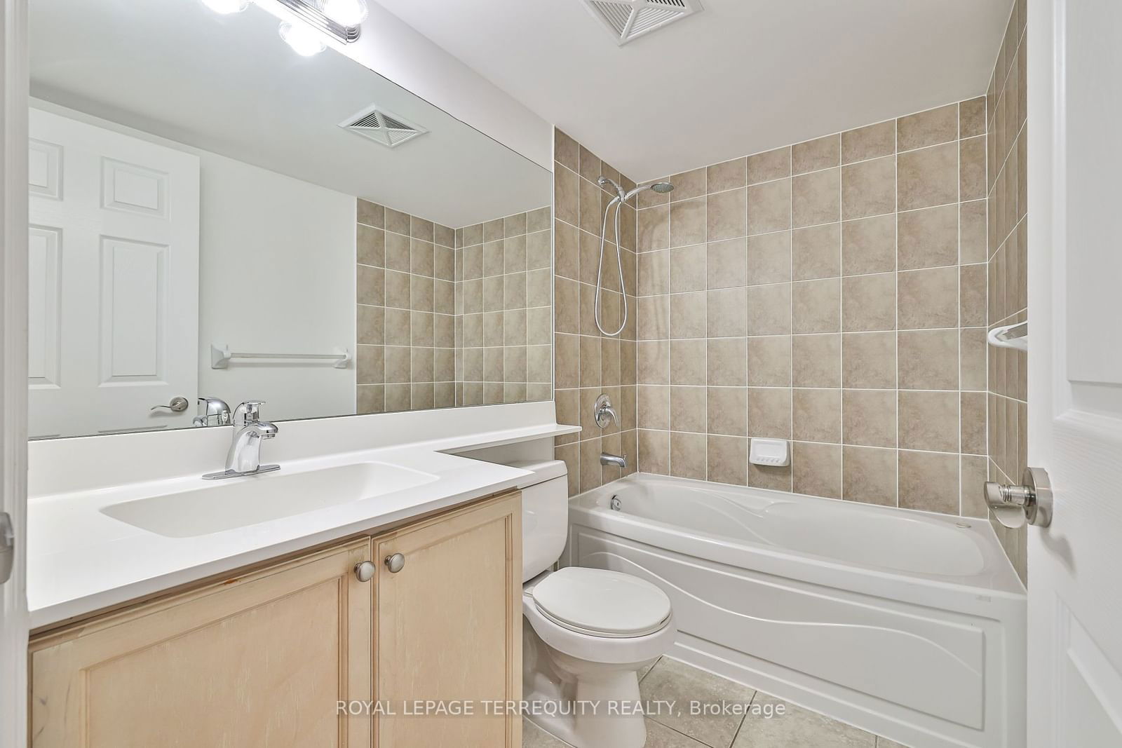 25 Greenview Ave, unit 2119 for sale - image #21