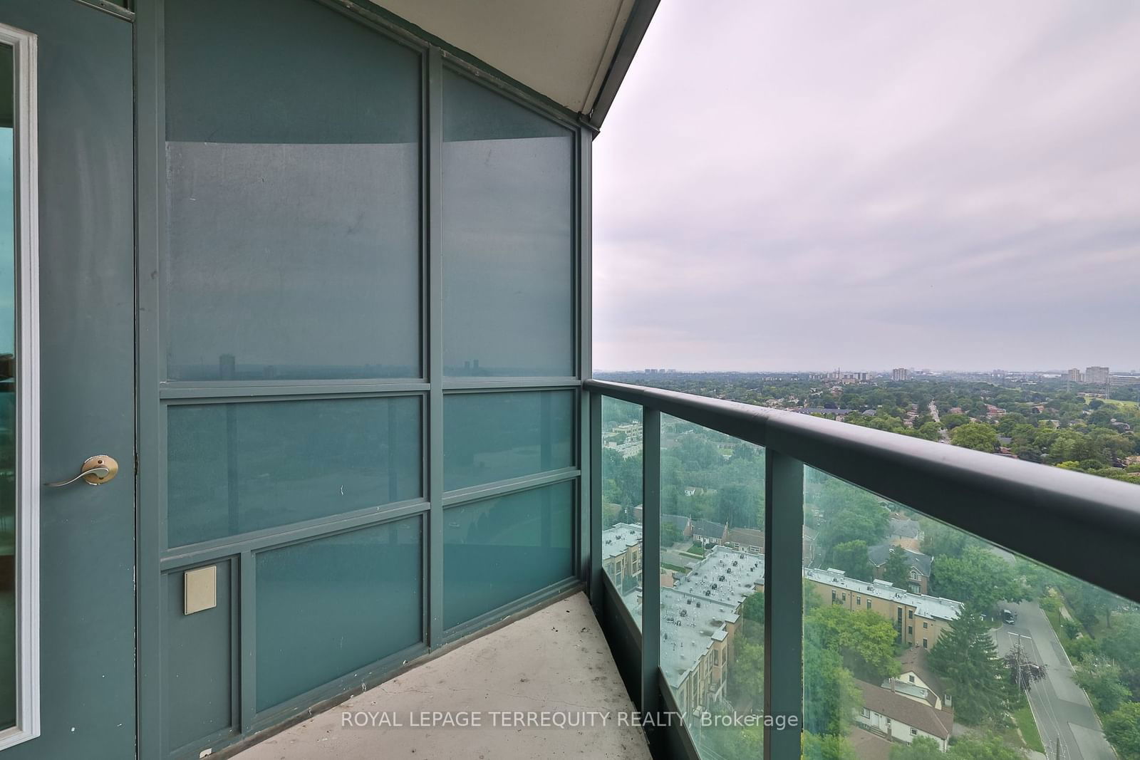 25 Greenview Ave, unit 2119 for sale - image #36