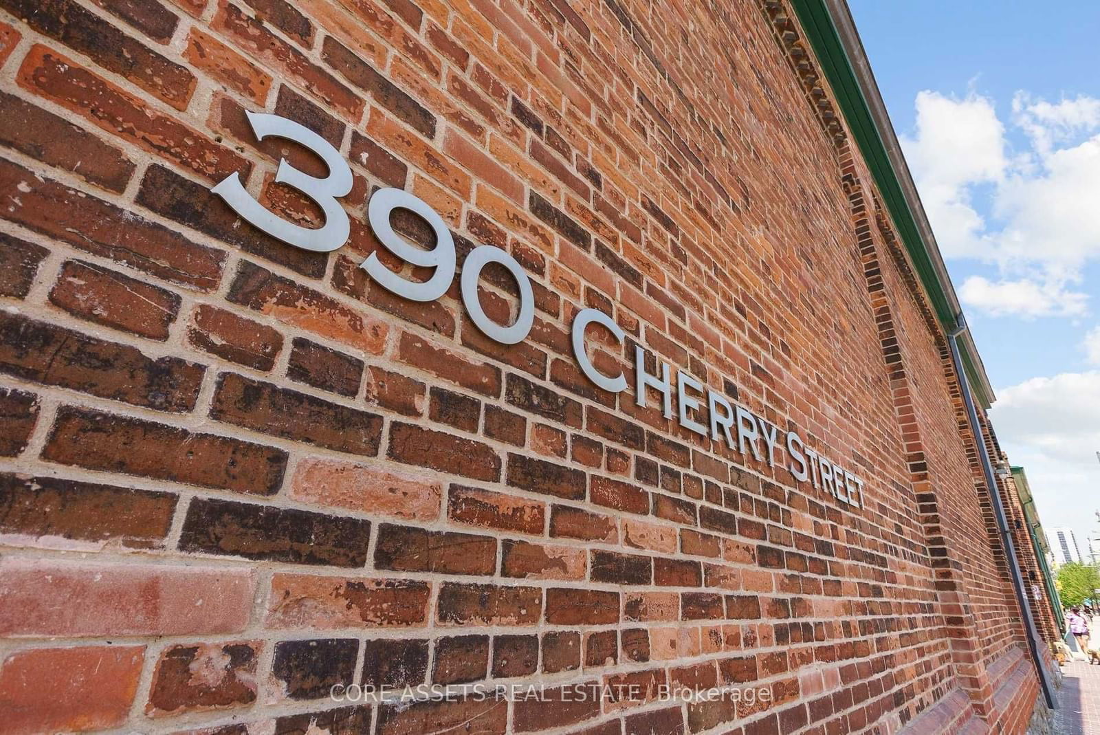 390 Cherry St, unit 1409 for rent