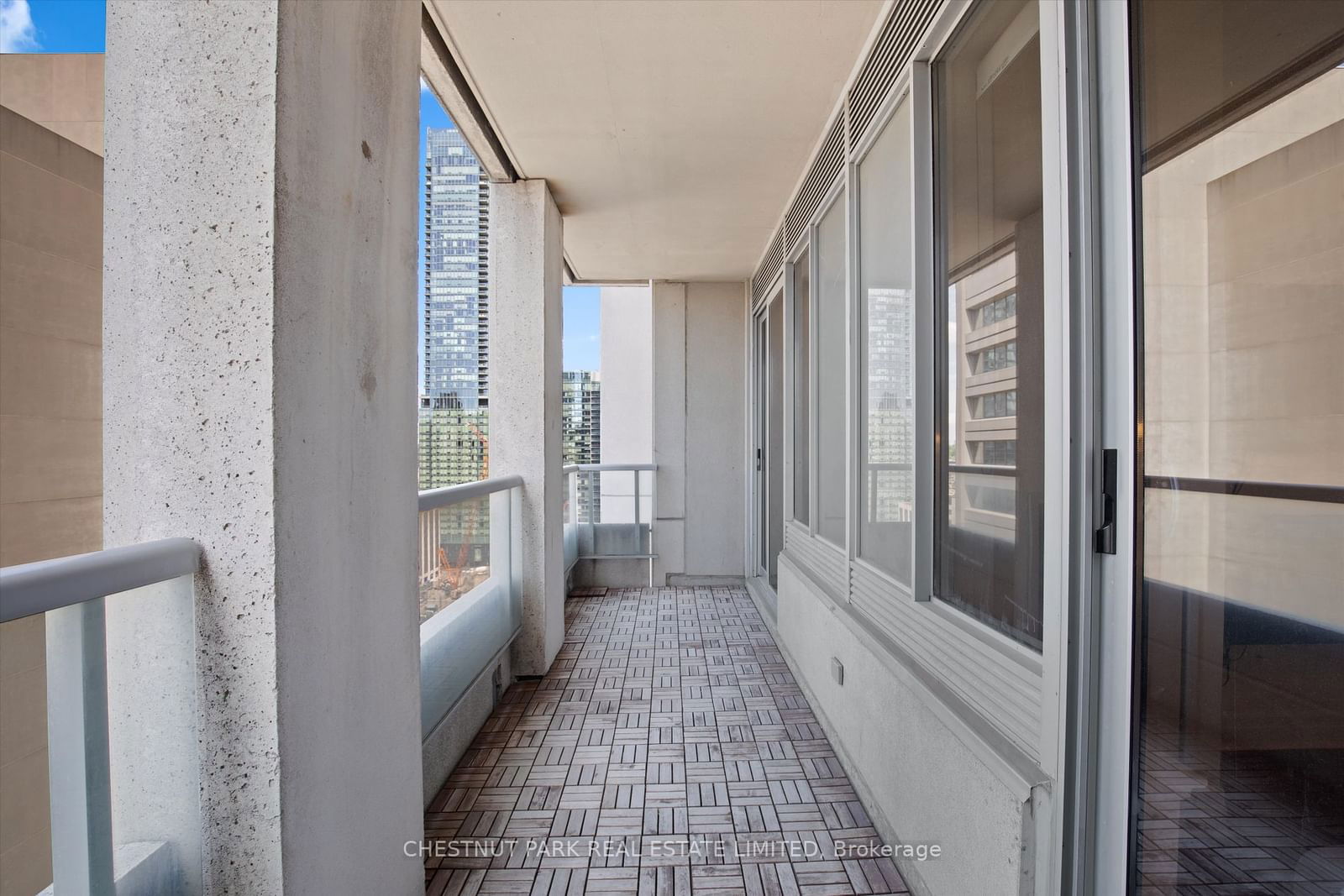 35 Balmuto St, unit 1910 for sale - image #21