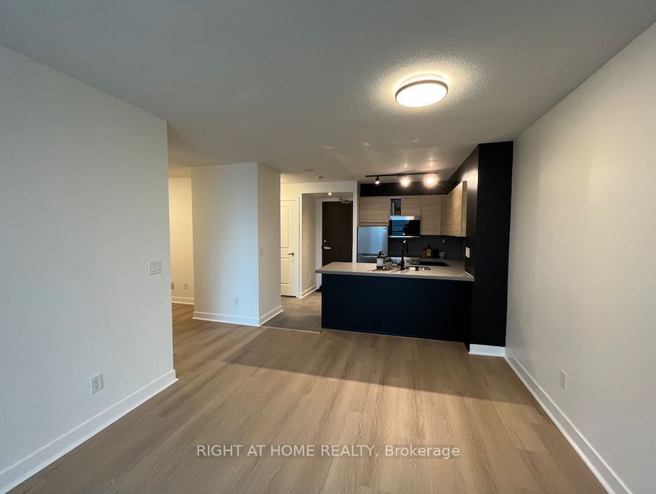 50 Lynn Williams St, unit 812 for rent - image #11