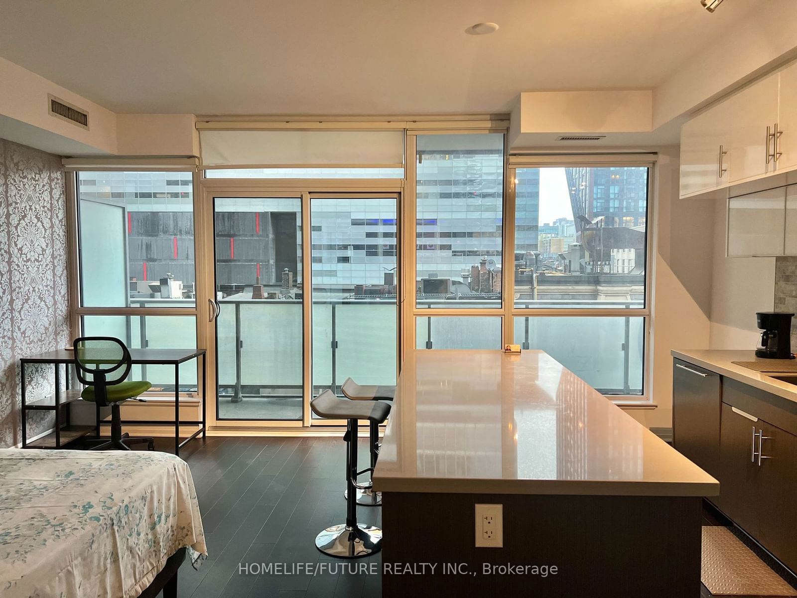 8 Mercer St, unit 402 for sale