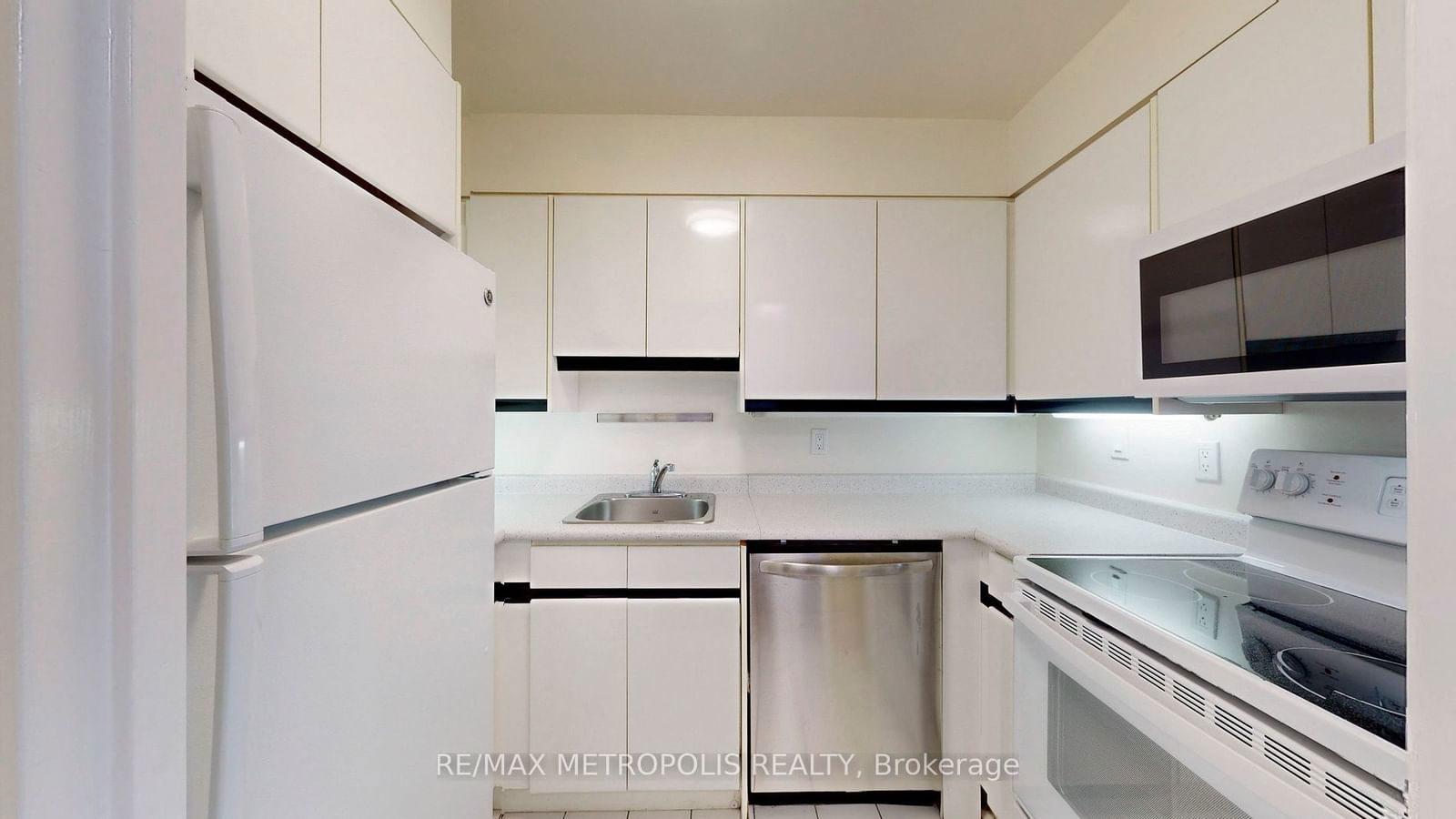 7 Carlton St, unit 1002 for rent - image #14