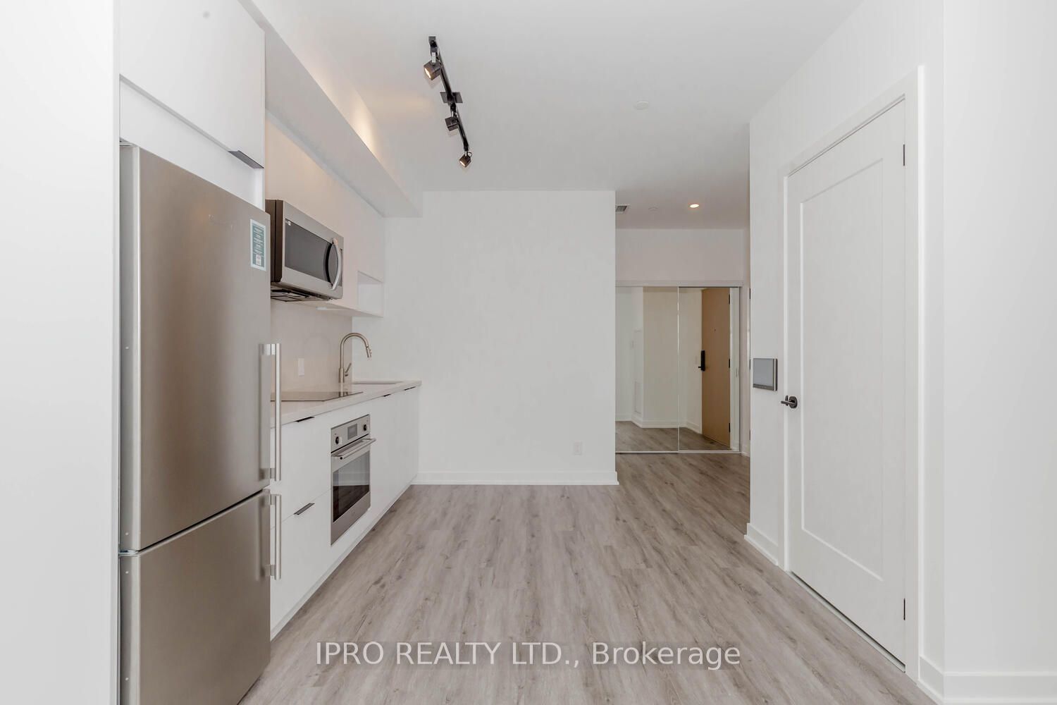 5 Defries St, unit 3106 for rent - image #10