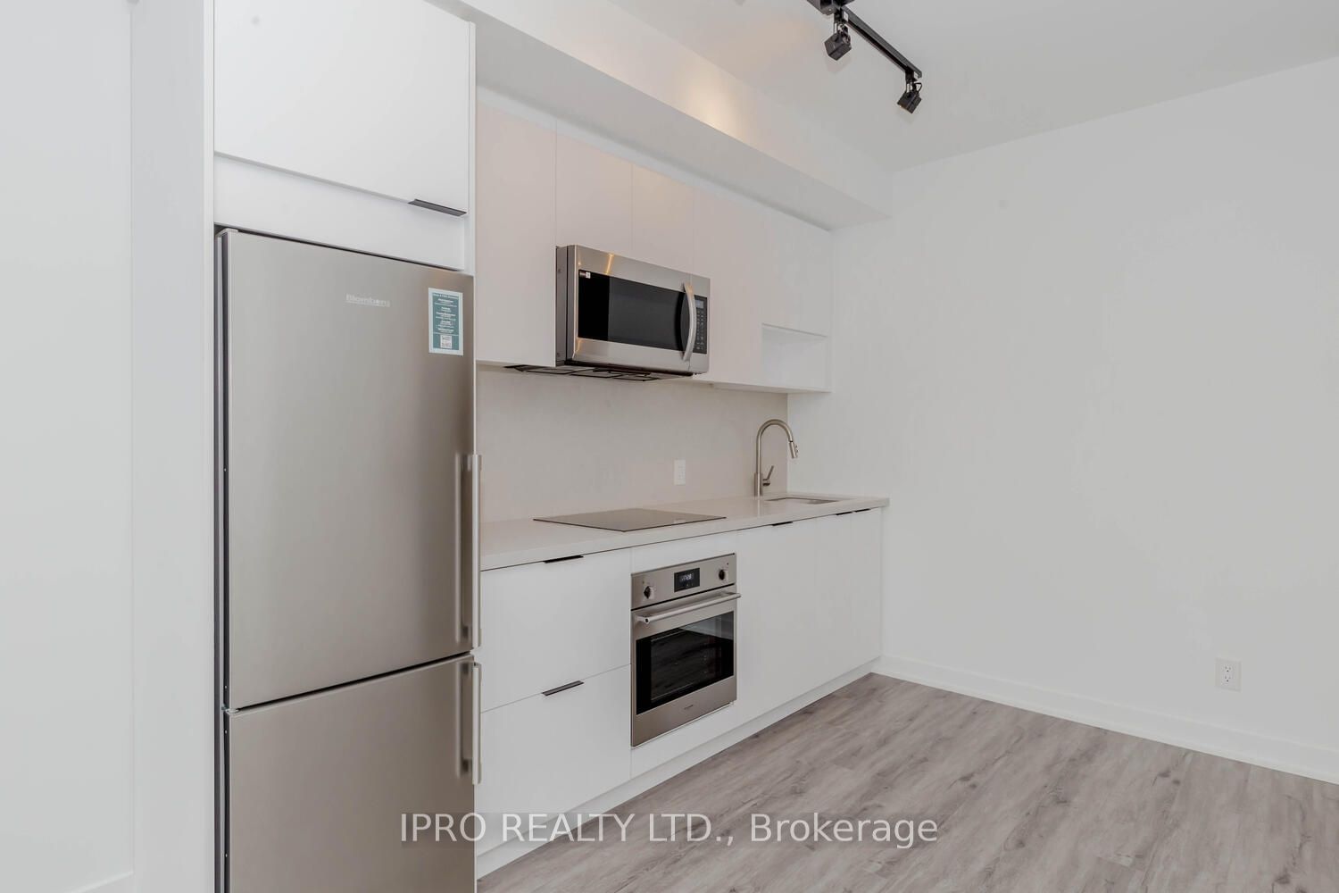 5 Defries St, unit 3106 for rent - image #11