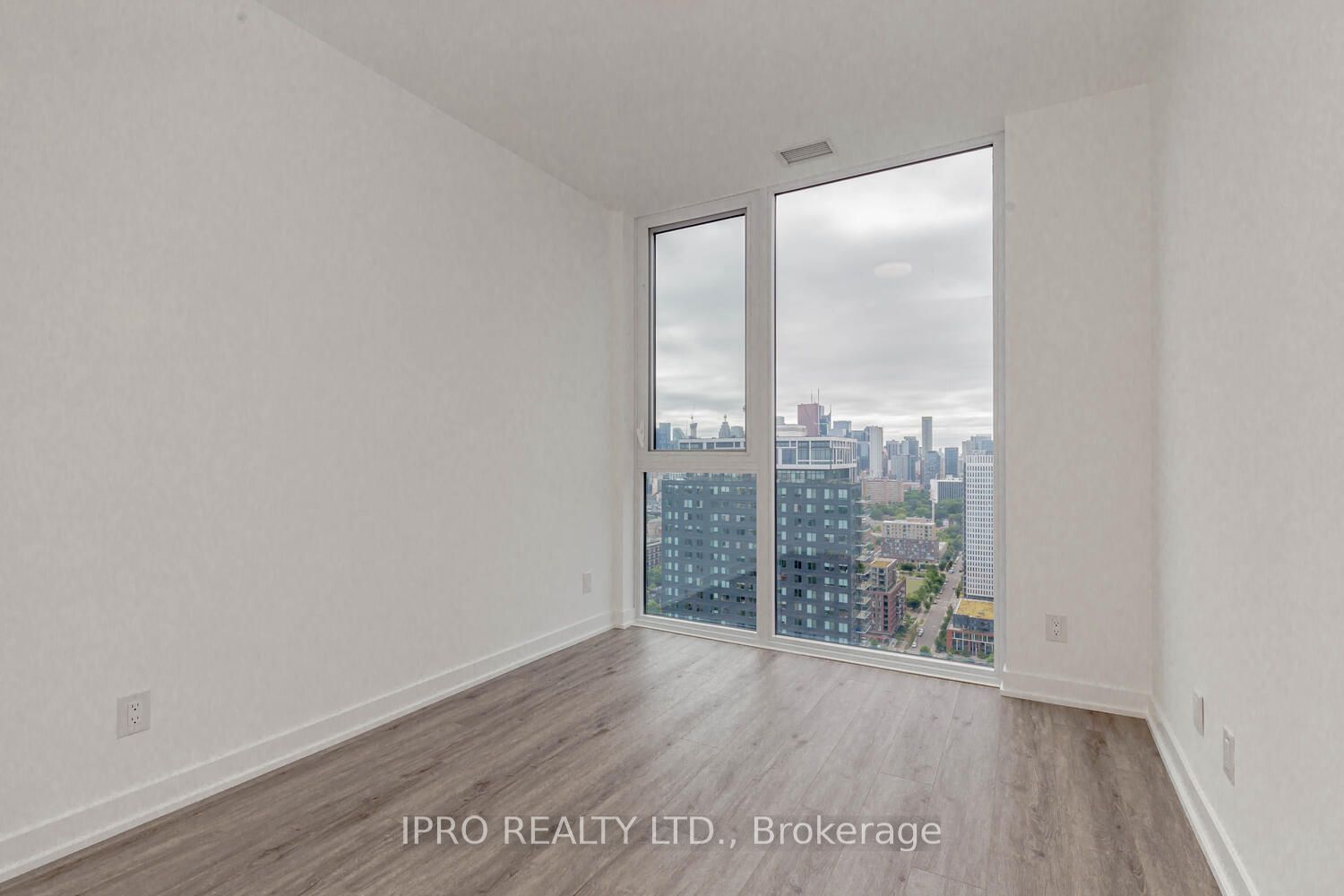 5 Defries St, unit 3106 for rent - image #18