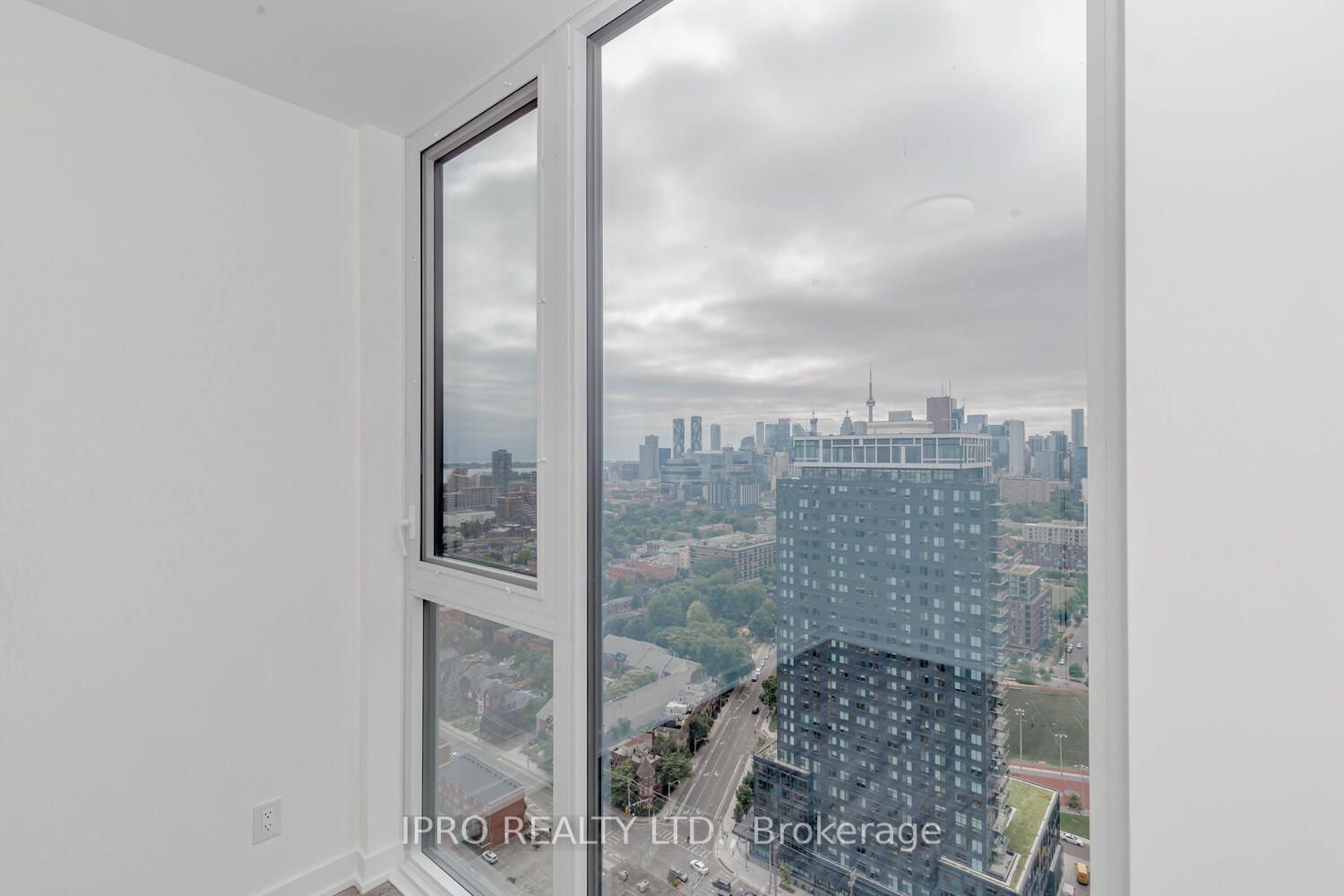 5 Defries St, unit 3106 for rent - image #21