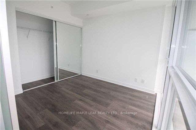 15 Grenville St, unit 402 for rent - image #4