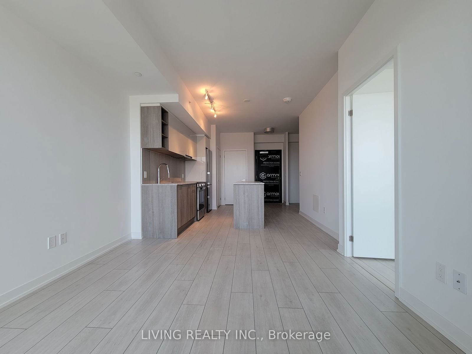 31 Tippett Rd, unit 707 for rent - image #10