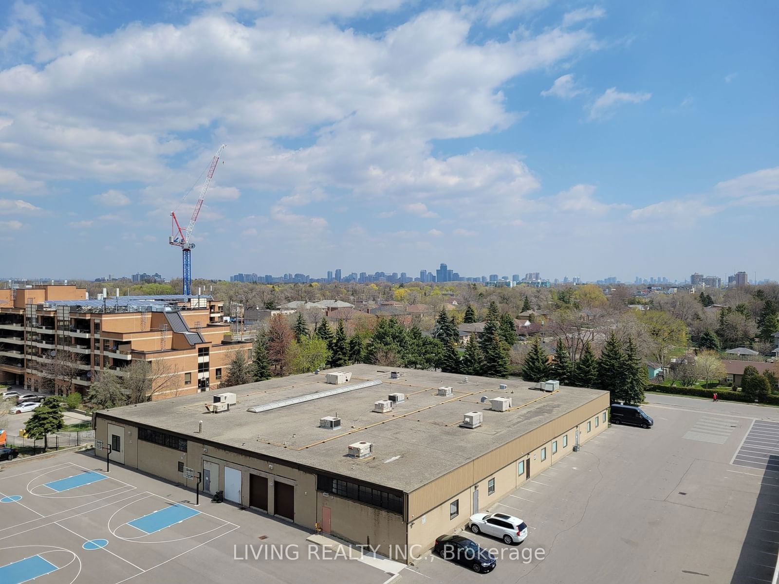 31 Tippett Rd, unit 707 for rent - image #16