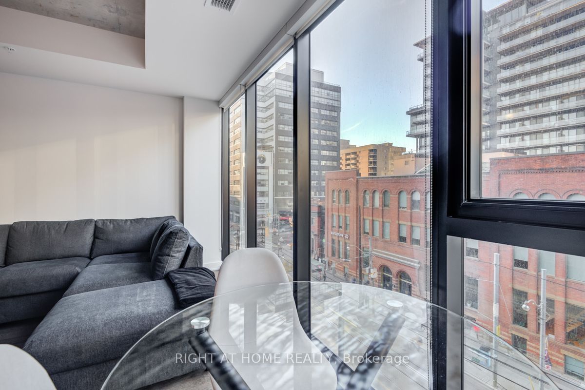 629 King St W, unit 419 for rent - image #13