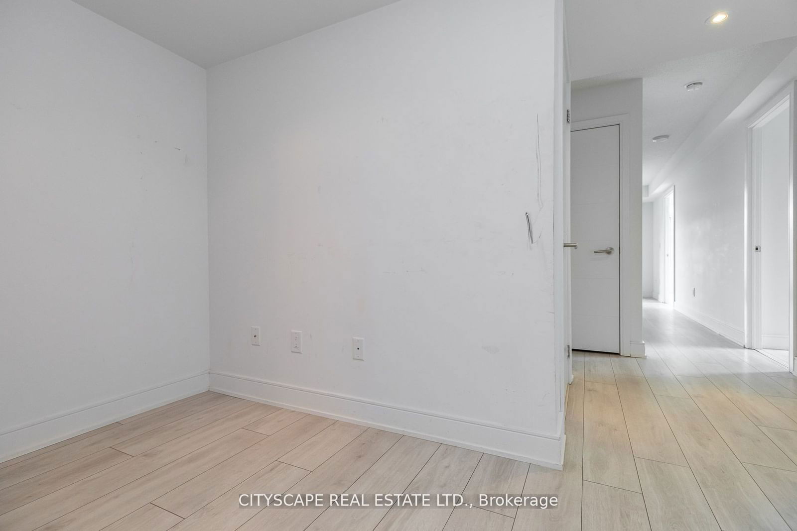 525 Adelaide St W, unit 315 for rent - image #17