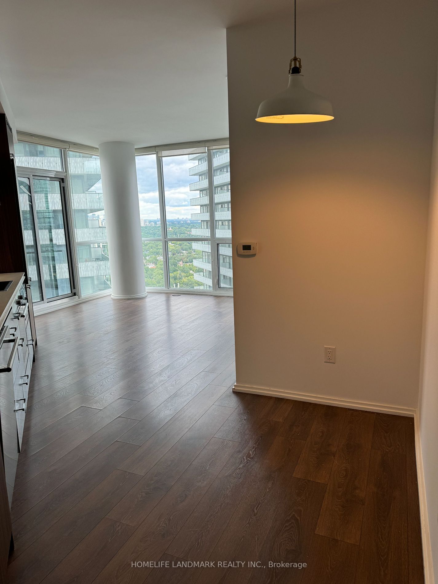 45 Charles St E, unit 3909 for rent - image #6