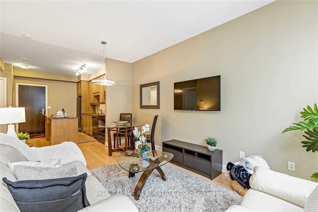 20 Blue Jays Way, unit 1211 for rent - image #8