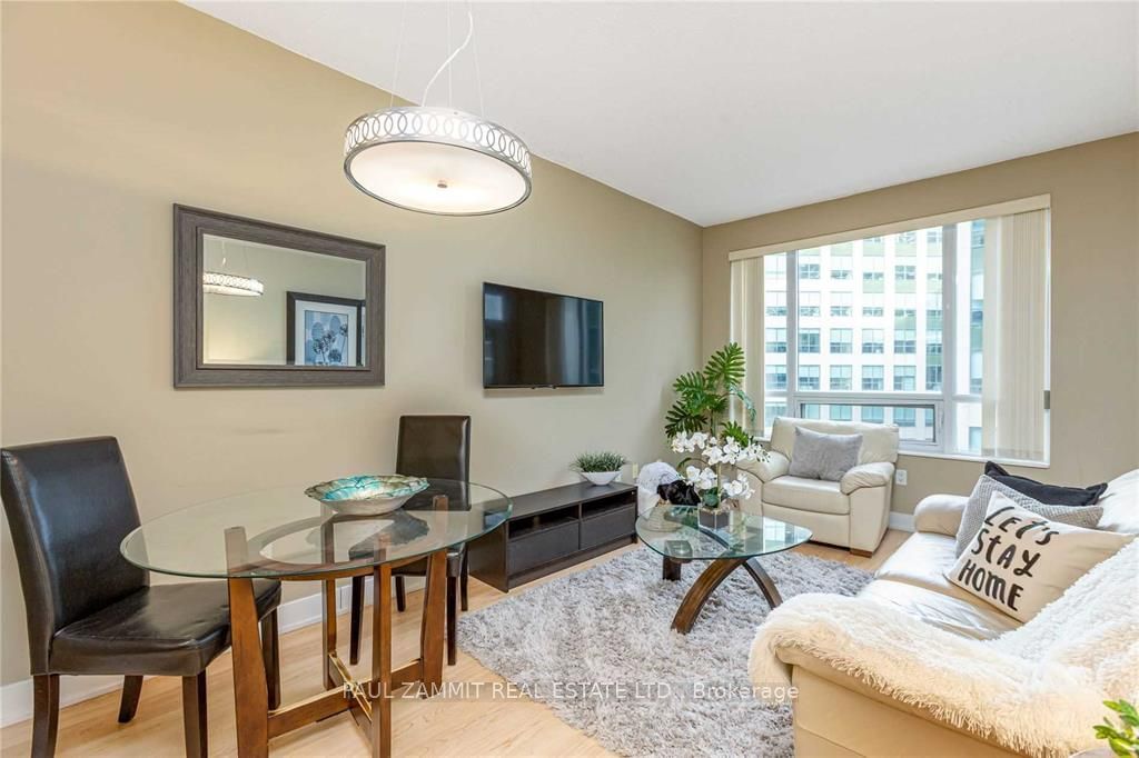 20 Blue Jays Way, unit 1211 for rent - image #9