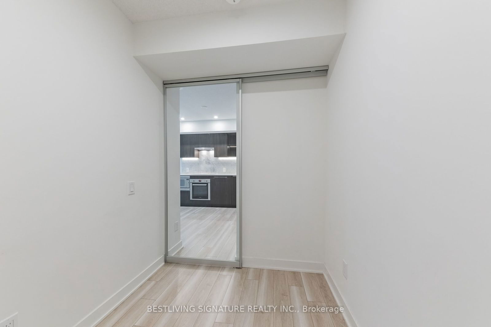 17 Bathurst St, unit 701 for sale - image #20