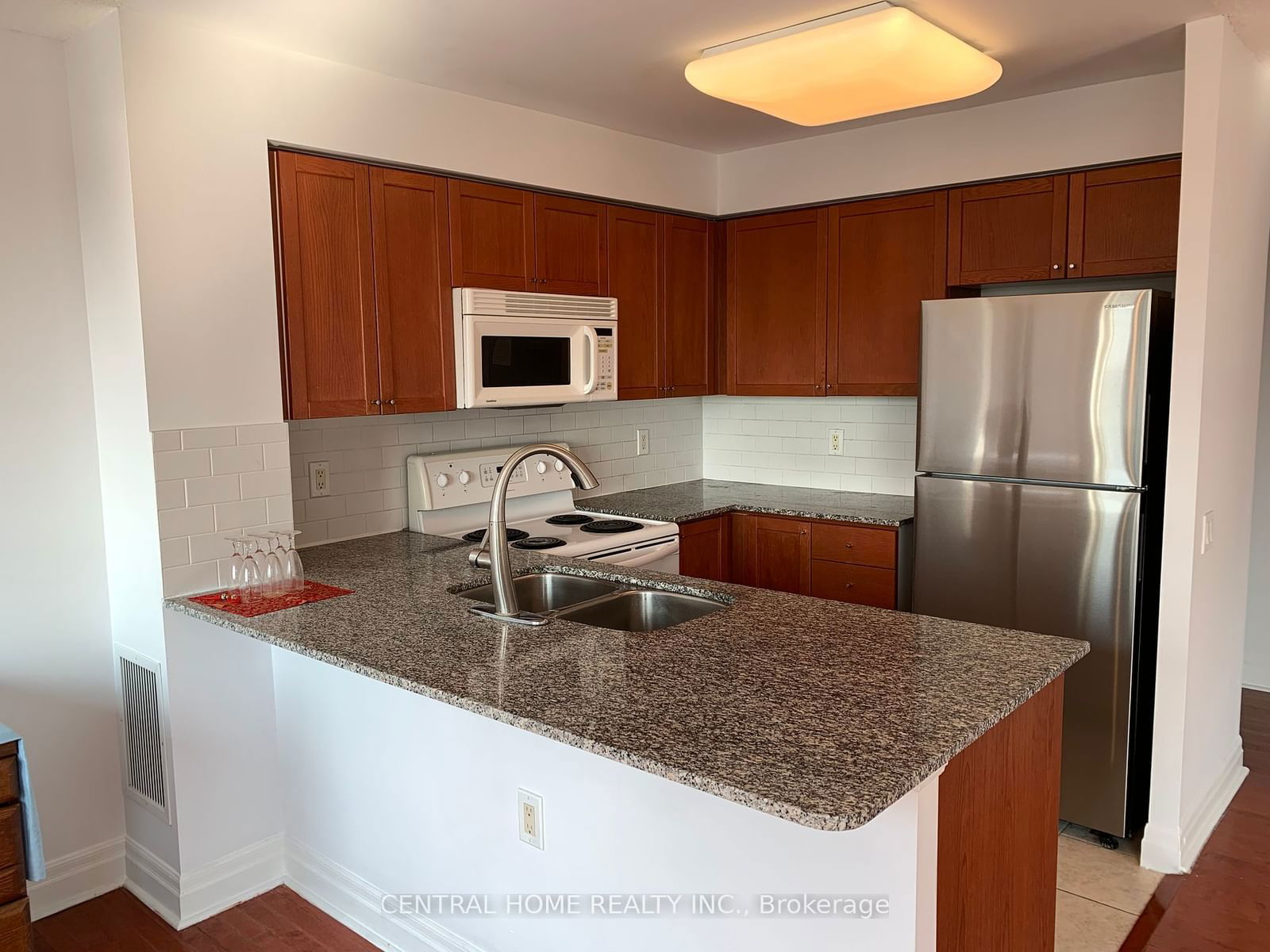 21 Hillcrest Ave, unit 2203 for sale - image #2