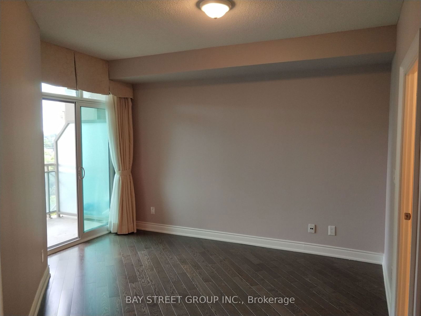 10 Bloorview Pl, unit 1117 for rent - image #10